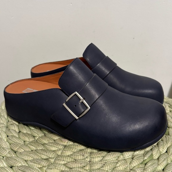 FitFlop Shuv Buckle-Strap Midnight Navy Blue Leather Slip On Comfort Clogs - Picture 5 of 11
